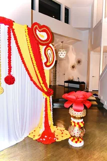 Housewarming Traditional Decor - image 6
