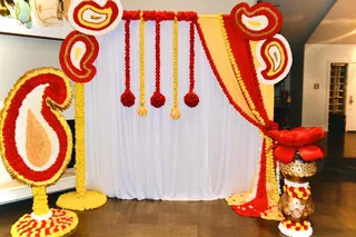 Housewarming Traditional Decor - image 9
