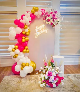 Hot pink, white, gold birthday decor - image 2