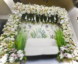 Tropical Floral Decor - image 8