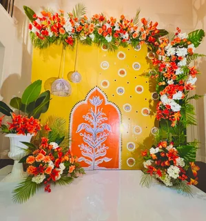 Traditional Lippan Art Decor - image 4