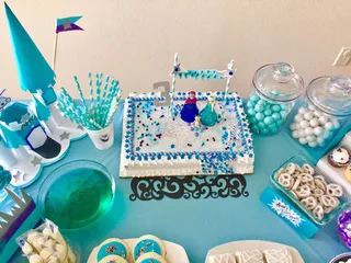 Frozen Paper Flower Birthday Decor - image 4