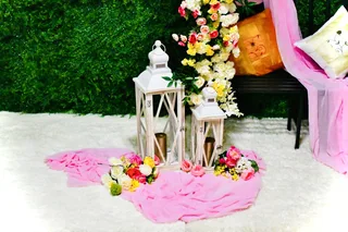 Traditional Mehndi Decor - image 4