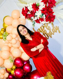 Gold/Burgundy/Champange Birthday Decor (Round Arch) - image 7