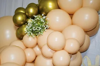 Gold/Burgundy/Champange Birthday Decor (Round Arch) - image 8